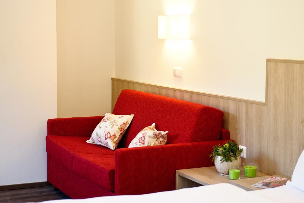Hotel Gasthaus Bacher St. Johann im Pongau Zimmer foto